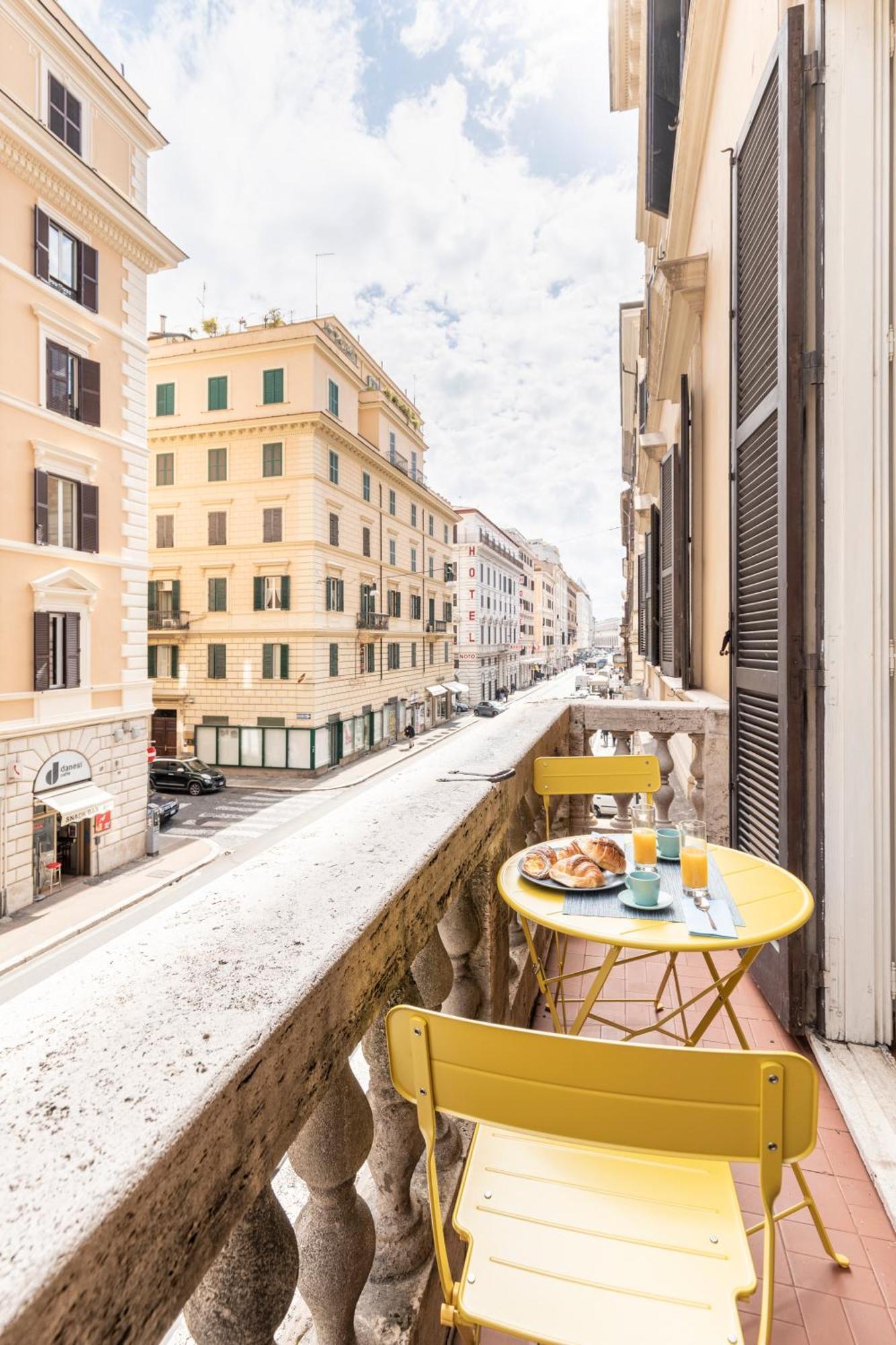 Hostly - Michelangelo Midtown-center Of * Rome